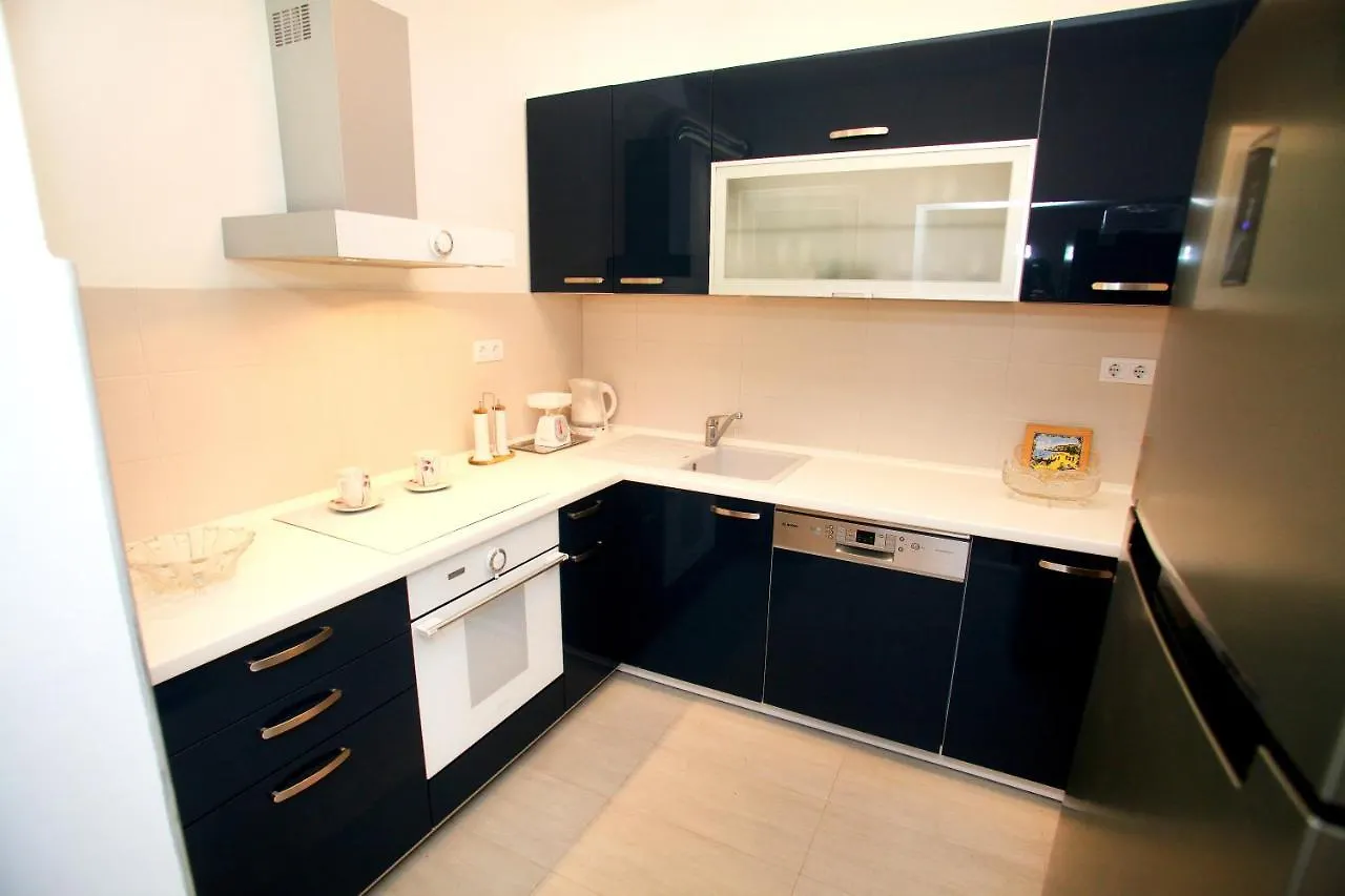 Apartments Nakir Slatine